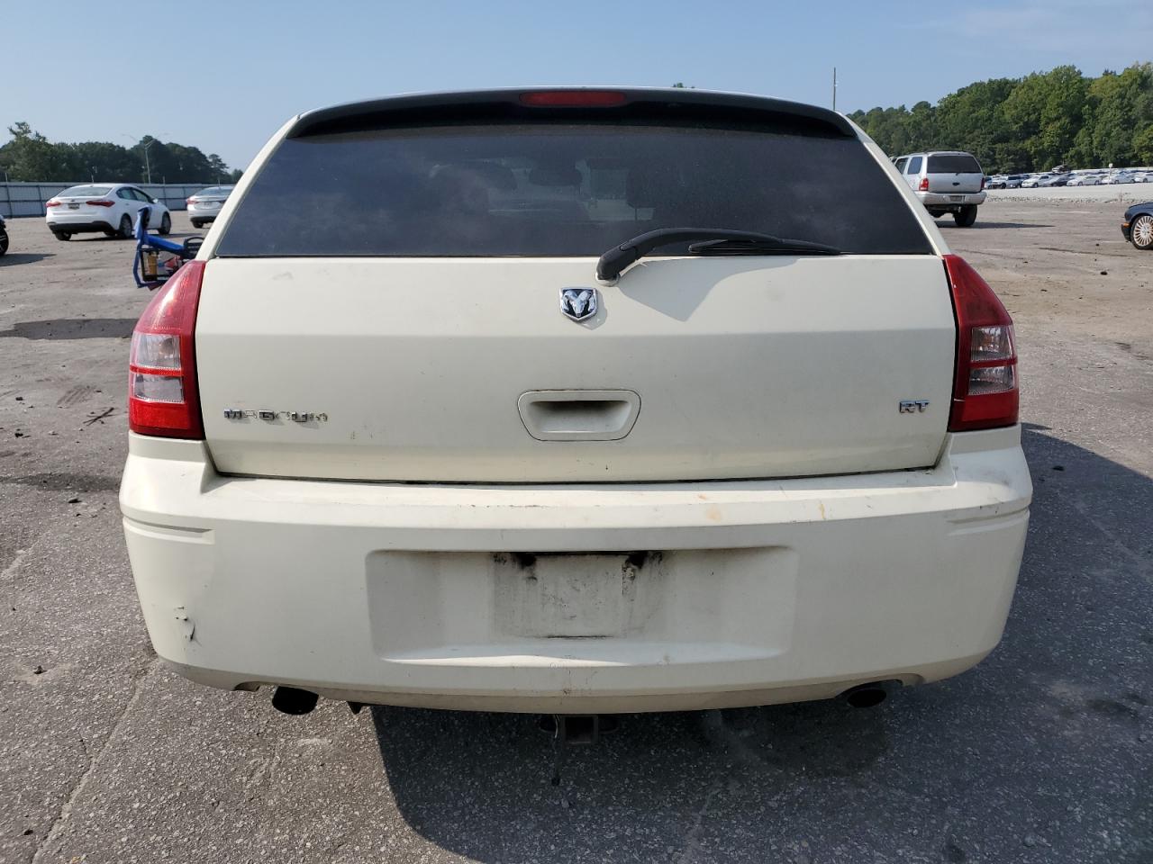 2005 Dodge Magnum VIN 2D8GV58205H587081 Copart auction photo, front end damage thumbnail 6