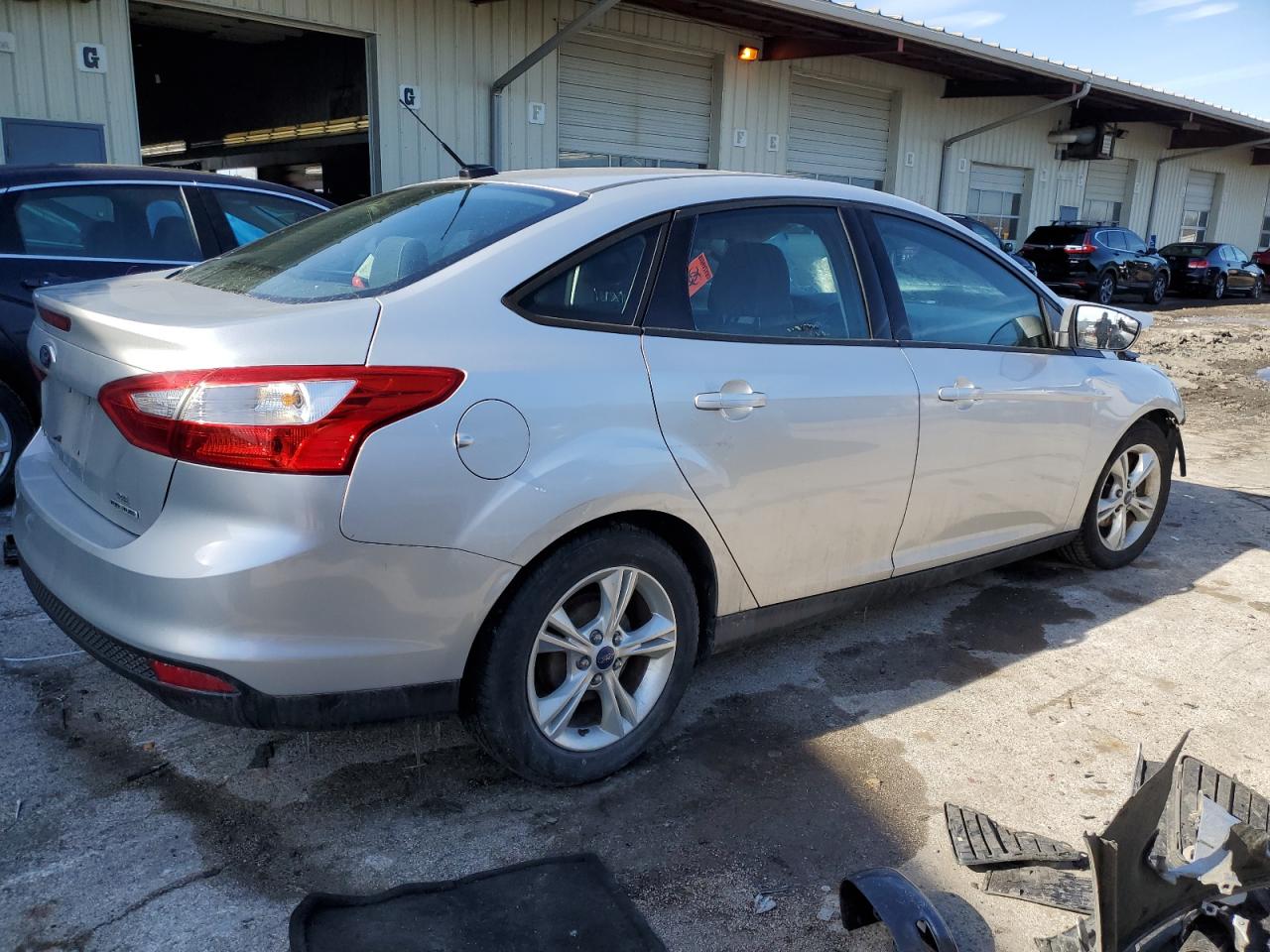2014 Ford Focus VIN 1FADP3F24EL272585 Copart auction photo, front end damage thumbnail 3