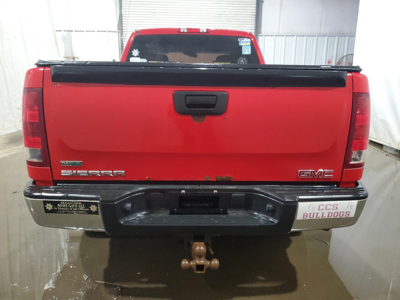 2011 GMC Sierra VIN 1GTR2TE31BZ382978 Copart auction photo, front end damage thumbnail 6