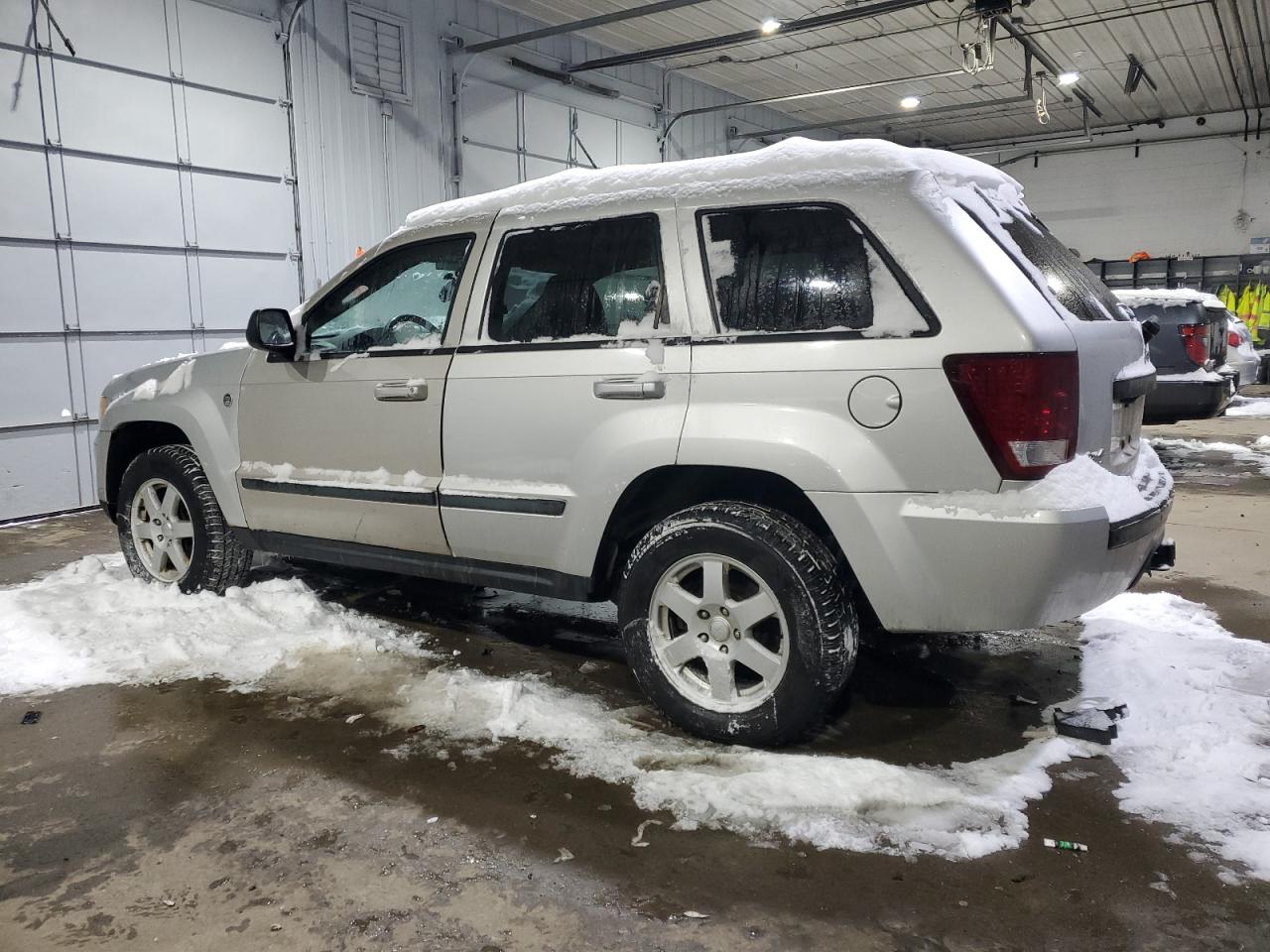 2008 Jeep Grand Cherokee VIN 1J8HR48N58C213349 Copart auction photo, front end / minor dent/scratches damage thumbnail 2