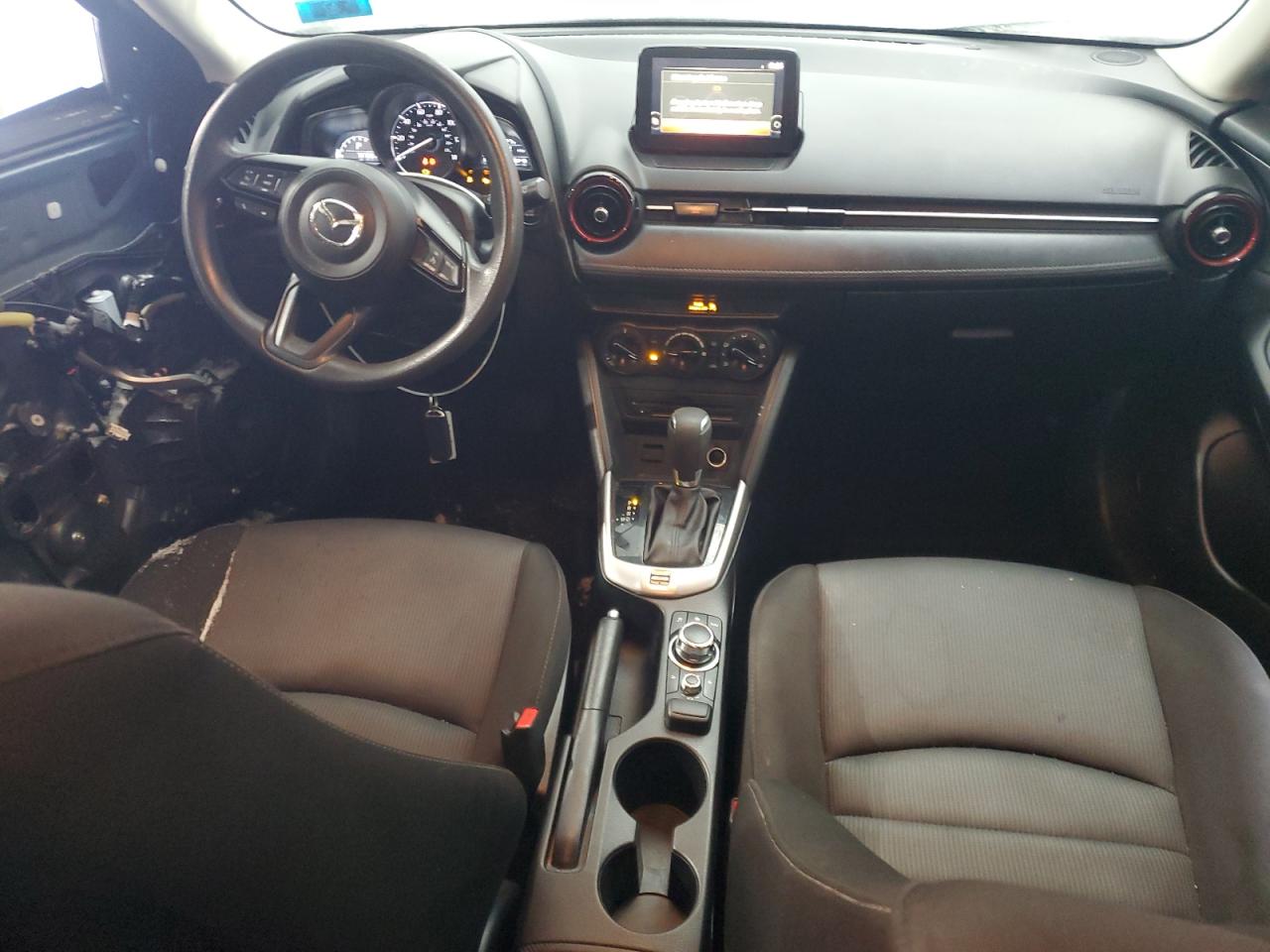 2018 Mazda CX-3 VIN JM1DKFB71J1311604 Copart auction photo, front end / minor dent/scratches damage thumbnail 8