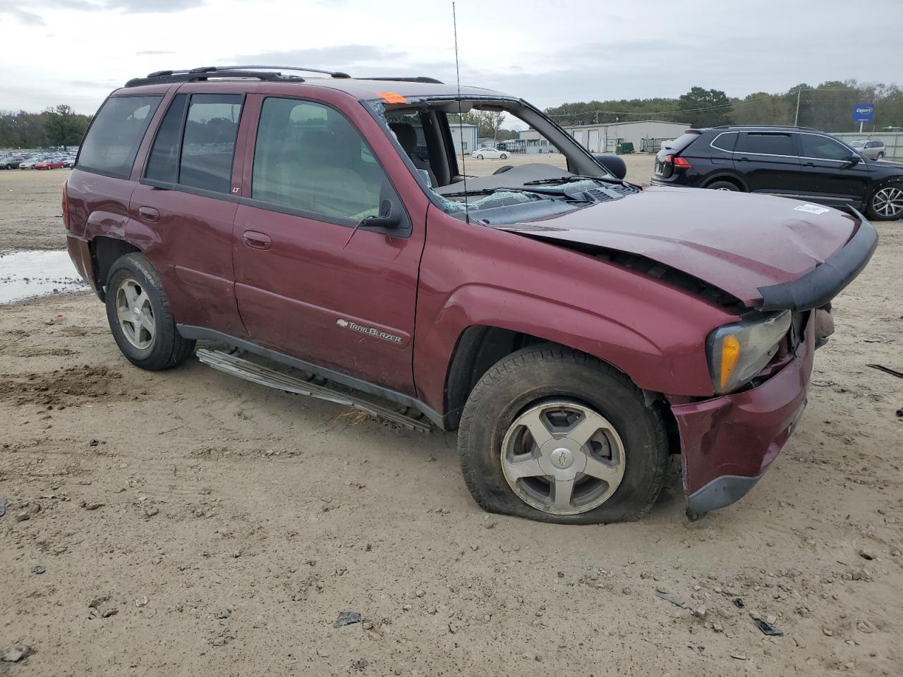 2004 Chevrolet TrailBlazer VIN 1GNDT13S642375419 Copart auction photo, all over damage thumbnail 4