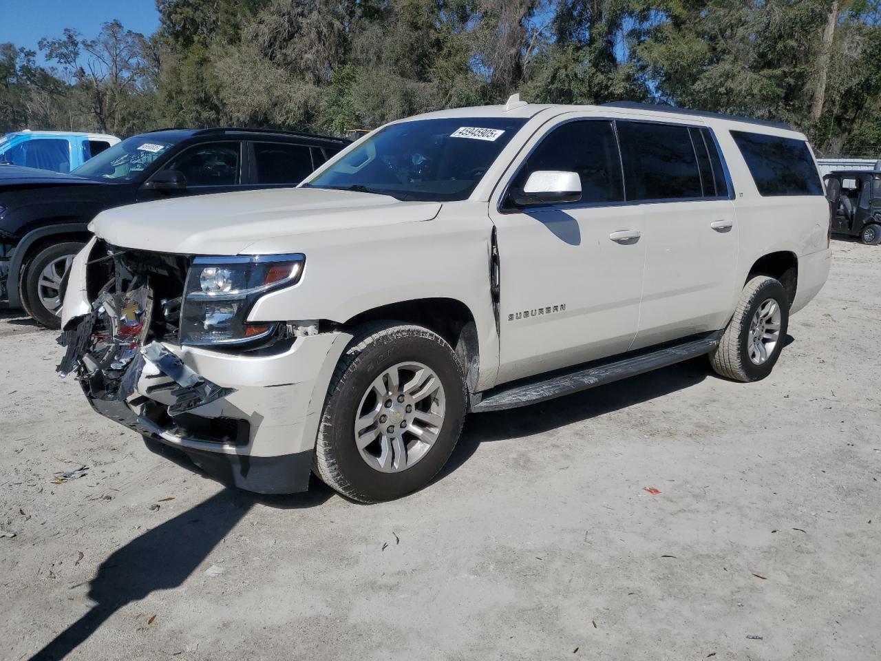 2015 Chevrolet Suburban VIN 1GNSCJKC0FR610456