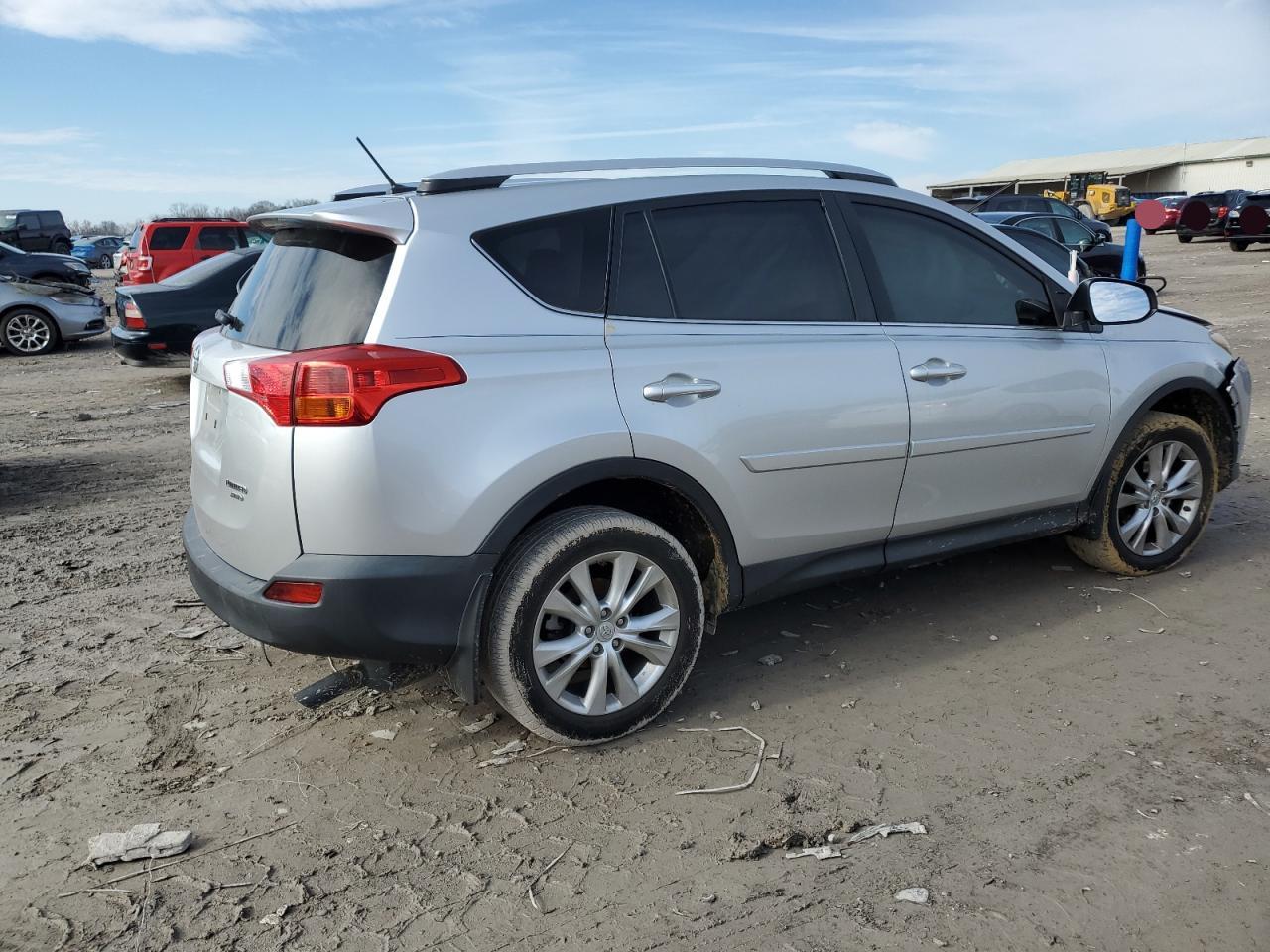 2015 Toyota RAV 4 VIN JTMDFREV4FD173224 Copart auction photo, front end damage thumbnail 3