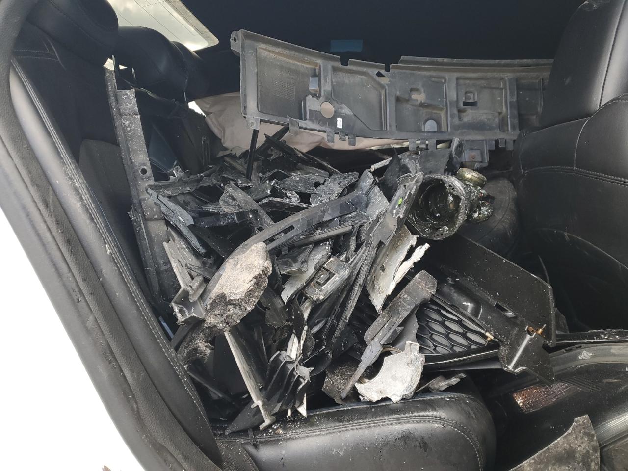 2015 Chrysler 200 VIN 1C3CCCBBXFN675696 Copart auction photo, front end / side damage thumbnail 10
