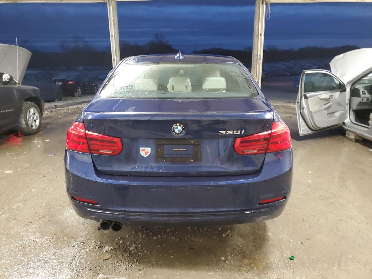 2017 BMW 3er VIN WBA8B9G53HNU49638 Copart auction photo, front end / undercarriage damage thumbnail 6
