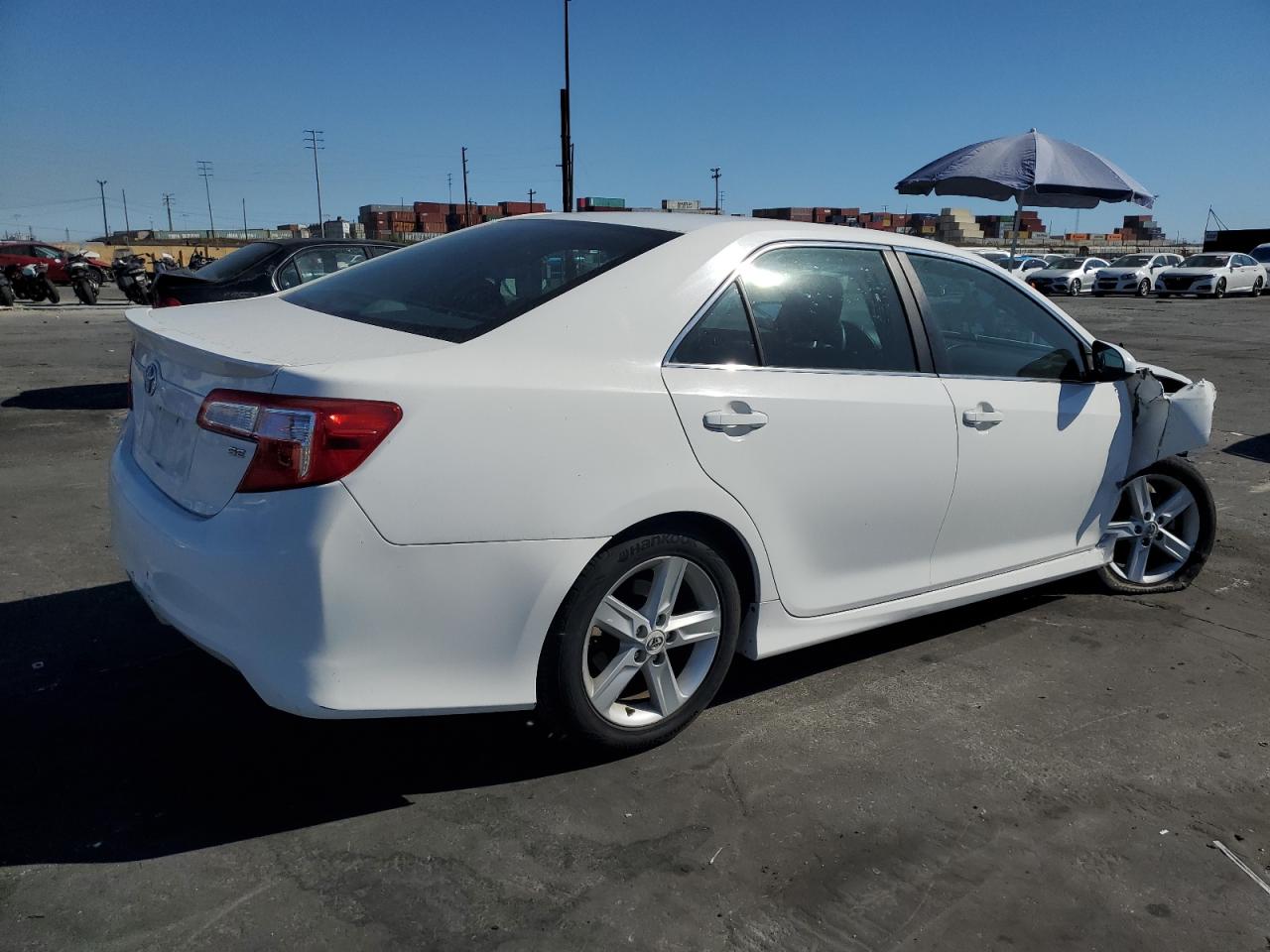 2012 Toyota Camry VIN 4T1BF1FKXCU547856 Copart auction photo, front end damage thumbnail 3