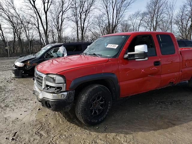 2004 GMC Sierra VIN 1GTEK19TX4E363269 Copart auction photo, all over damage thumbnail 10