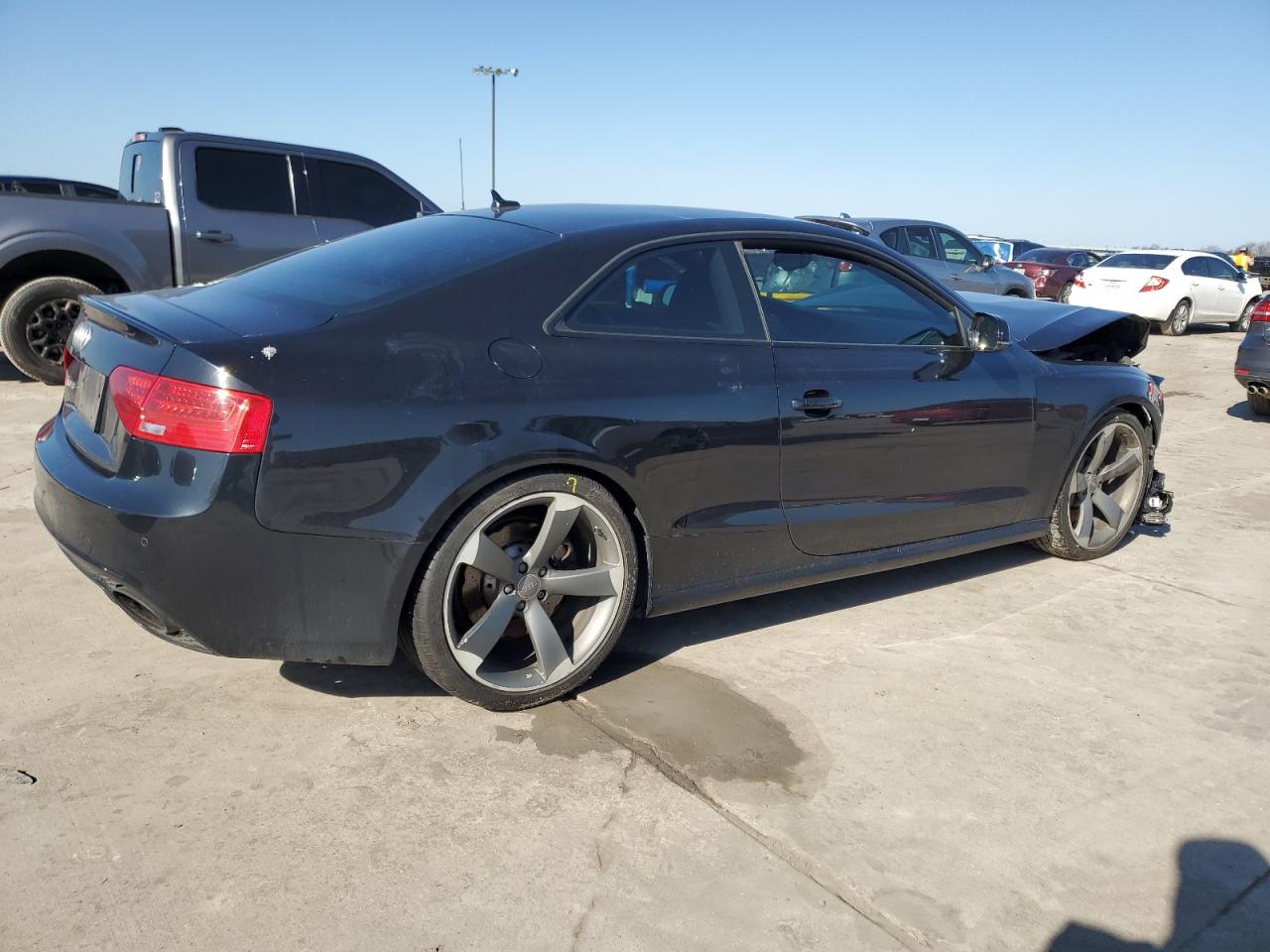 2014 Audi RS5 VIN WUAC6AFR9EA902321 Copart auction photo, front end damage thumbnail 3