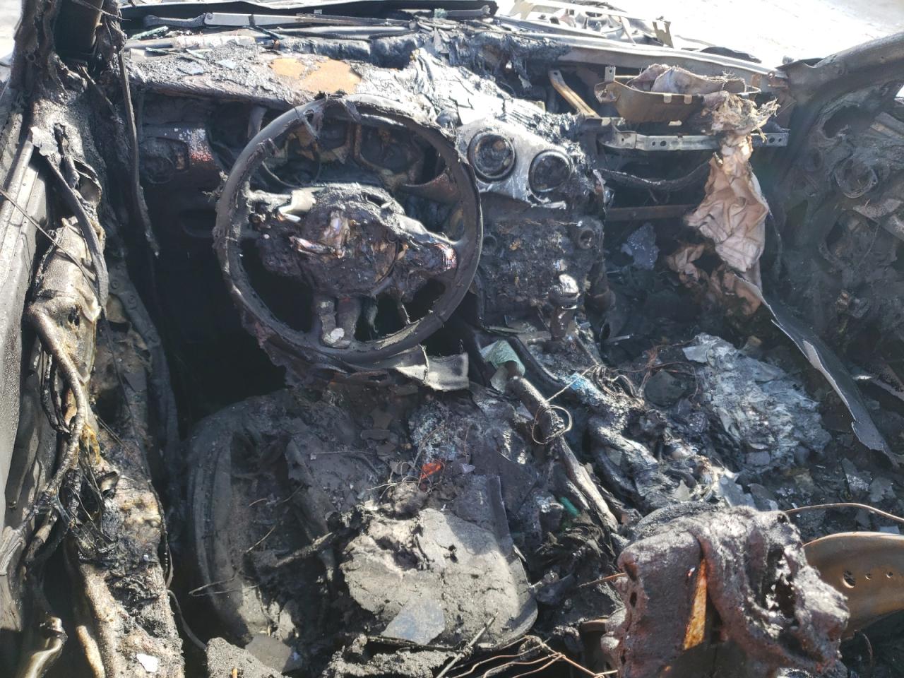2020 Ford Mustang VIN 1FATP8UH4L5106343 Copart auction photo, burn damage thumbnail 8