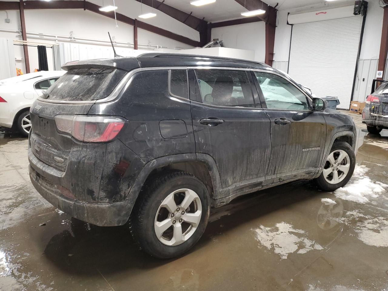 2018 Jeep Compass VIN 3C4NJDBBXJT261844 Copart auction photo, front end damage thumbnail 3