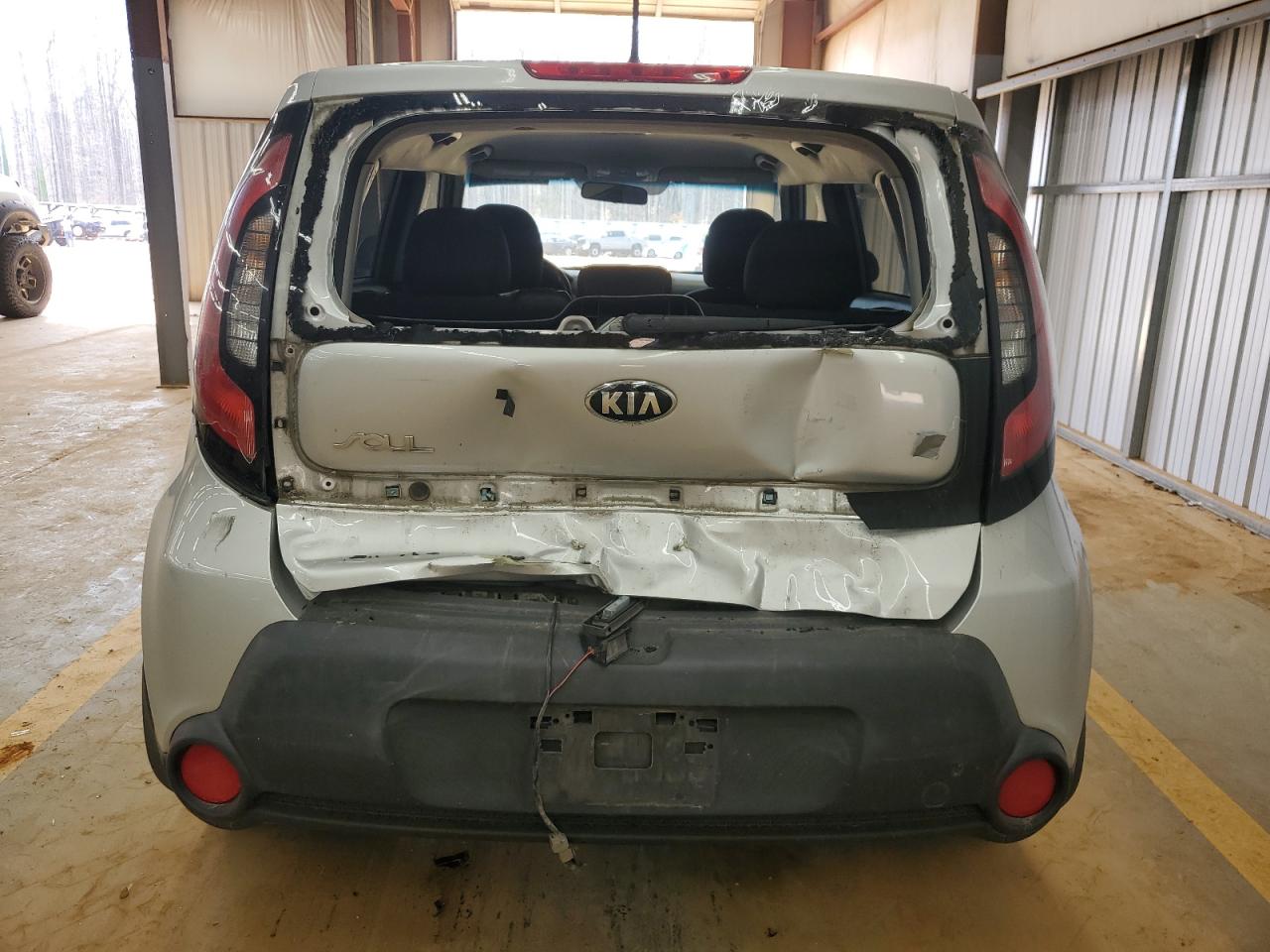 2015 KIA Soul VIN KNDJN2A26F7764873 Copart auction photo, rear end damage thumbnail 6