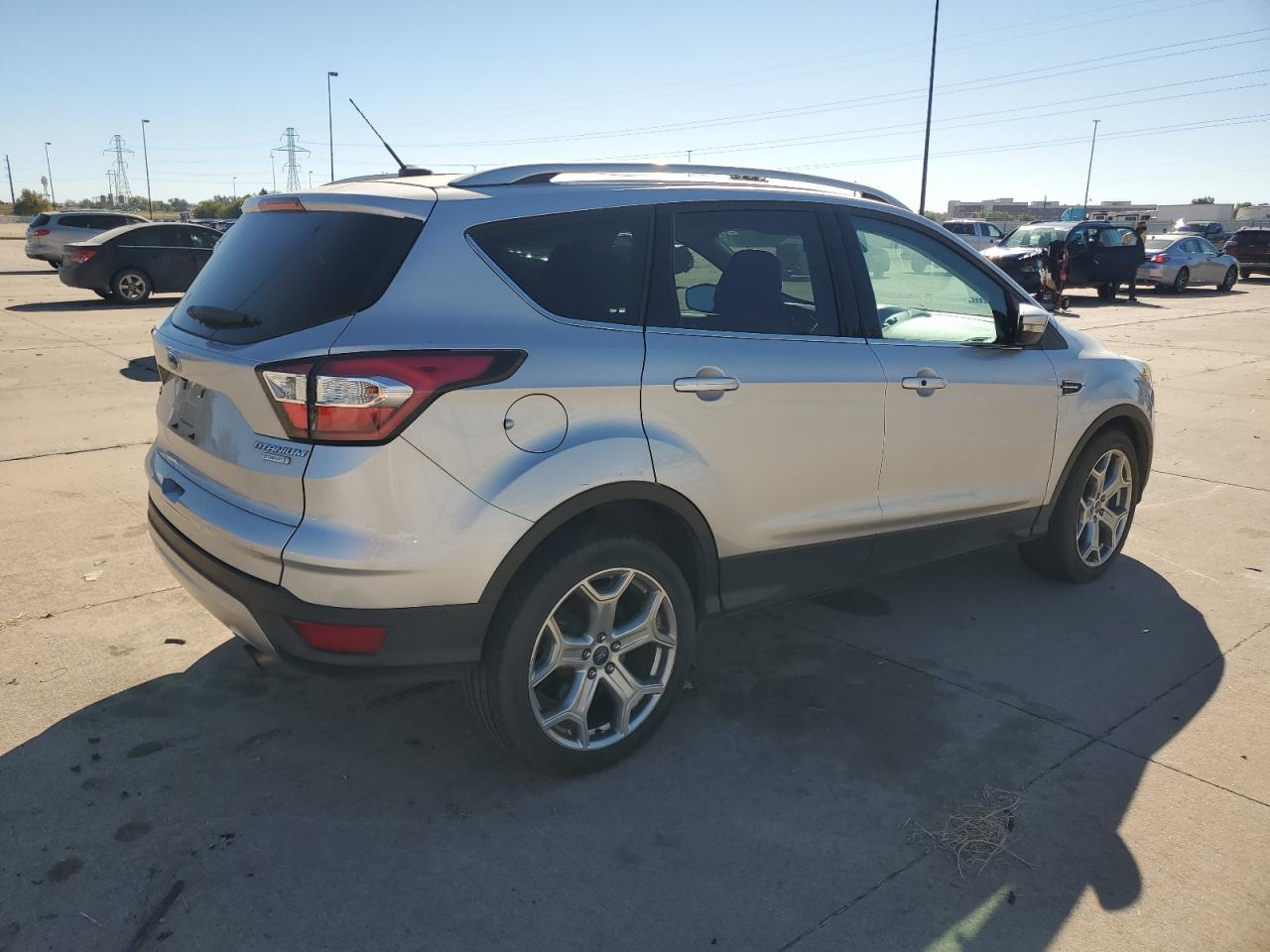 2017 Ford Escape VIN 1FMCU0J97HUA60193 Copart auction photo, mechanical / minor dent/scratches damage thumbnail 3