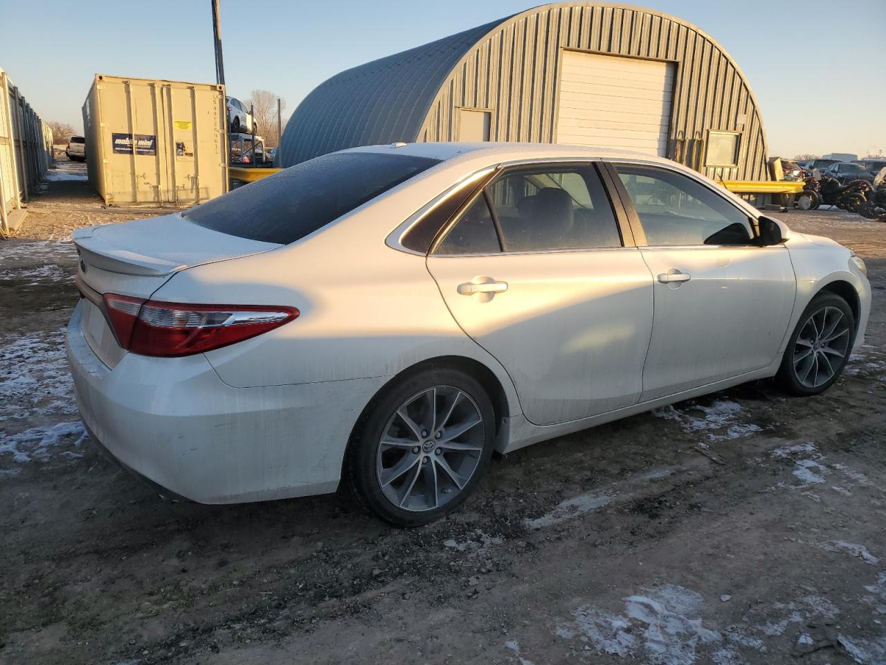 2015 Toyota Camry VIN 4T1BF1FK2FU099441 Copart auction photo, rear end / side damage thumbnail 3