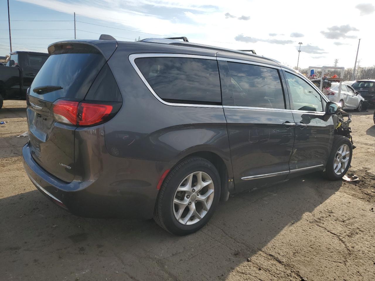 2020 Chrysler Pacifica VIN 2C4RC1GG8LR281191 Copart auction photo, undercarriage / front end damage thumbnail 3