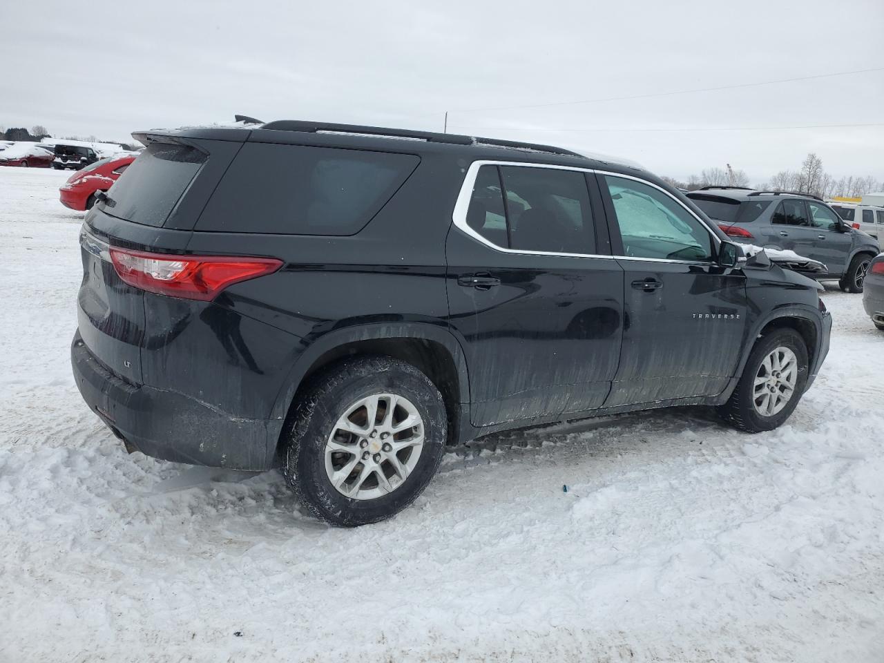 2020 Chevrolet Traverse VIN 1GNERGKW2LJ321677 Copart auction photo, front end / minor dent/scratches damage thumbnail 3