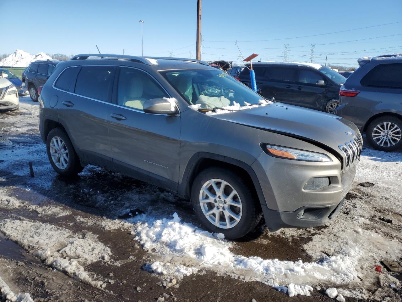 2016 Jeep Grand Cherokee VIN 1C4PJLCB8GW295091 Copart auction photo, front end damage thumbnail 4