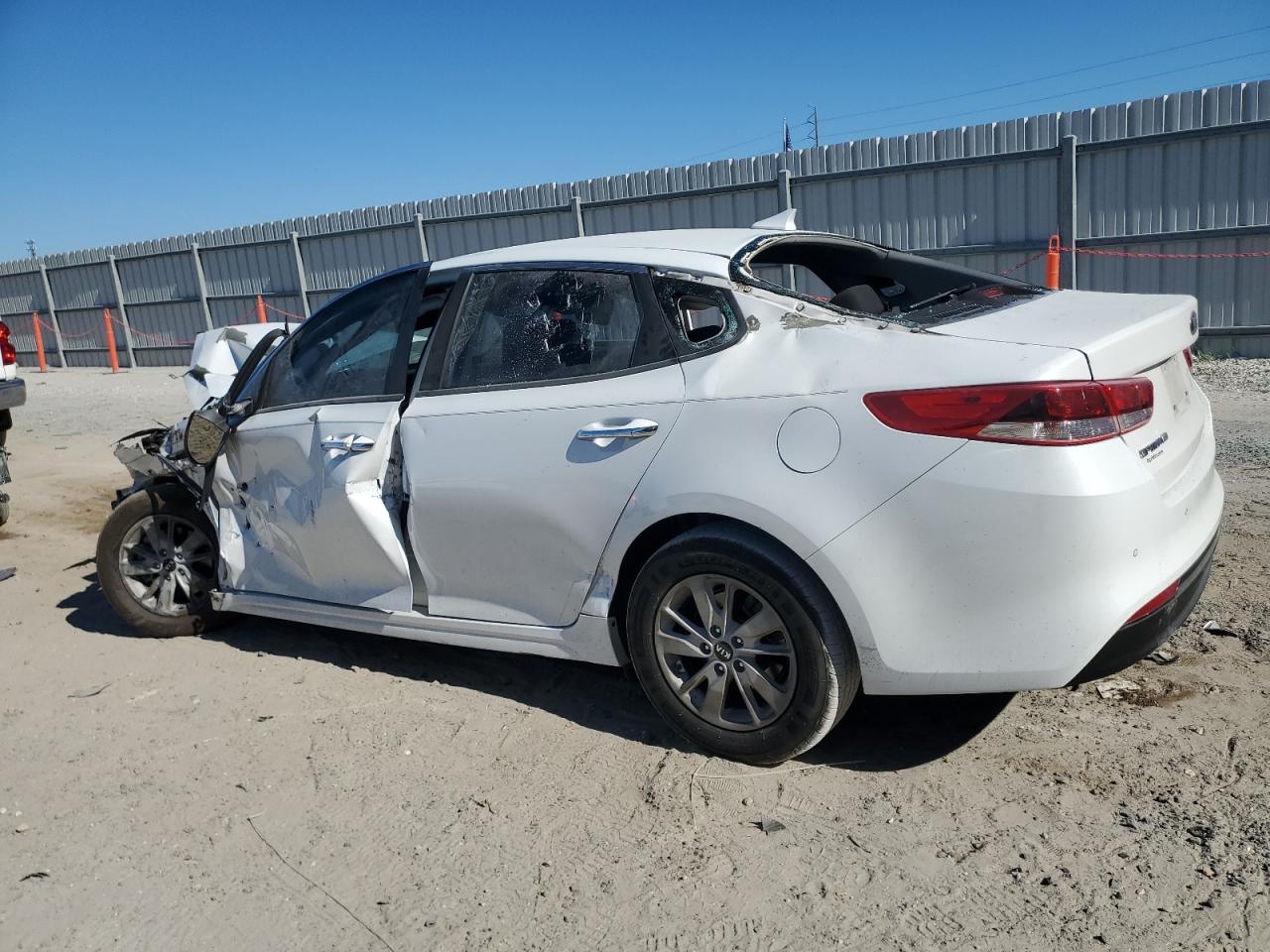 2018 KIA Optima VIN 5XXGT4L31JG185291 Copart auction photo, all over damage thumbnail 2