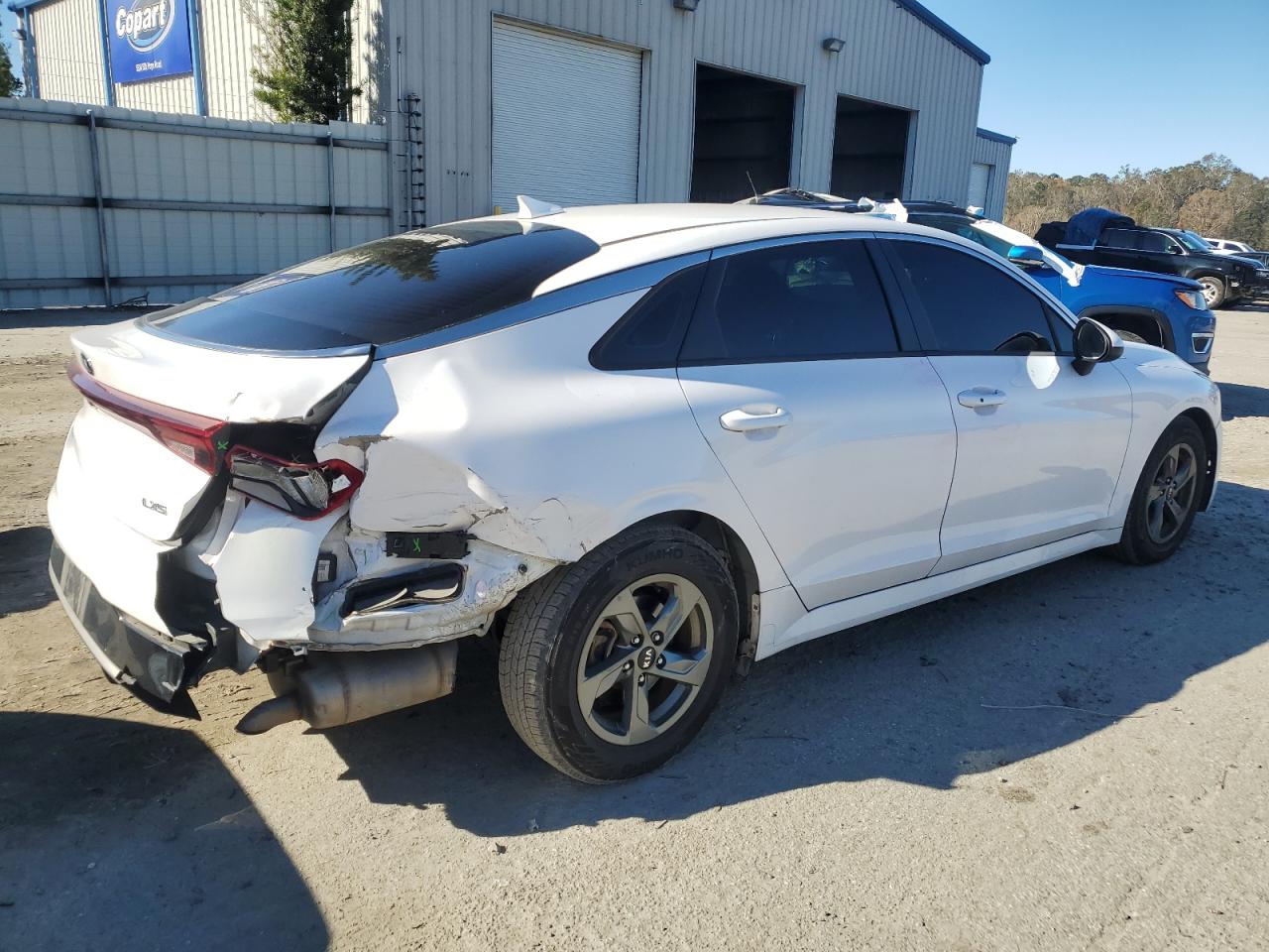 2021 KIA K5 VIN 5XXG14J24MG010585 Copart auction photo, rear end damage thumbnail 3