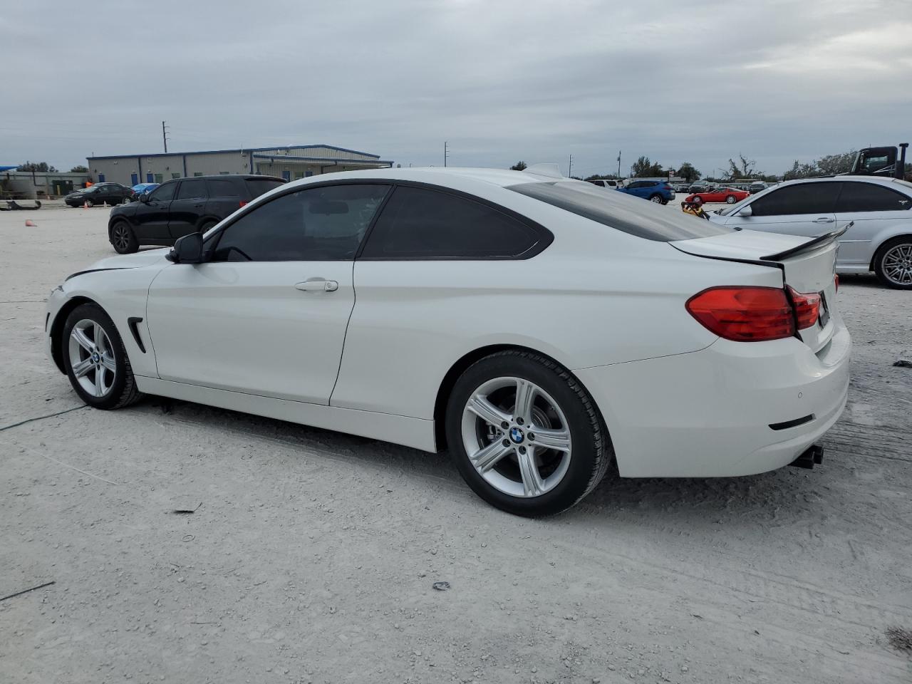 2015 BMW 4er VIN WBA3N3C56FK234273 Copart auction photo, front end damage thumbnail 2