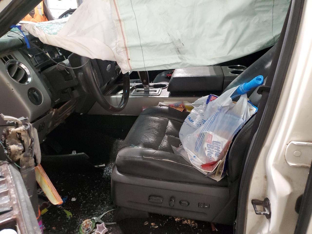 2008 Ford Expedition VIN 1FMFK19598LA42486 Copart auction photo, all over damage thumbnail 7