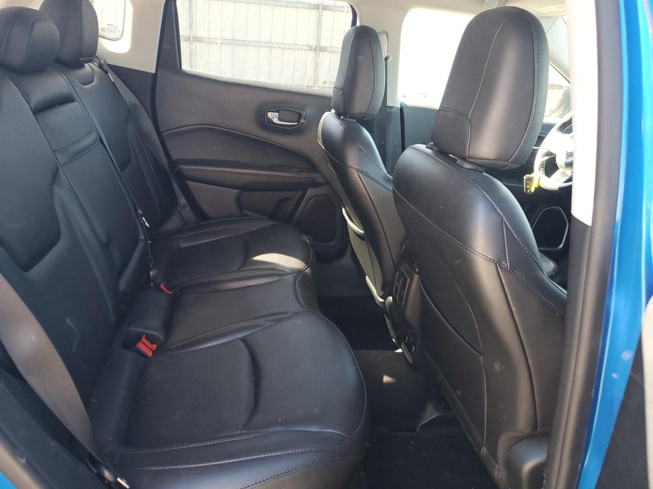 2019 Jeep Compass VIN 3C4NJDCB0KT647933 Copart auction photo, water/flood / top/roof damage thumbnail 11