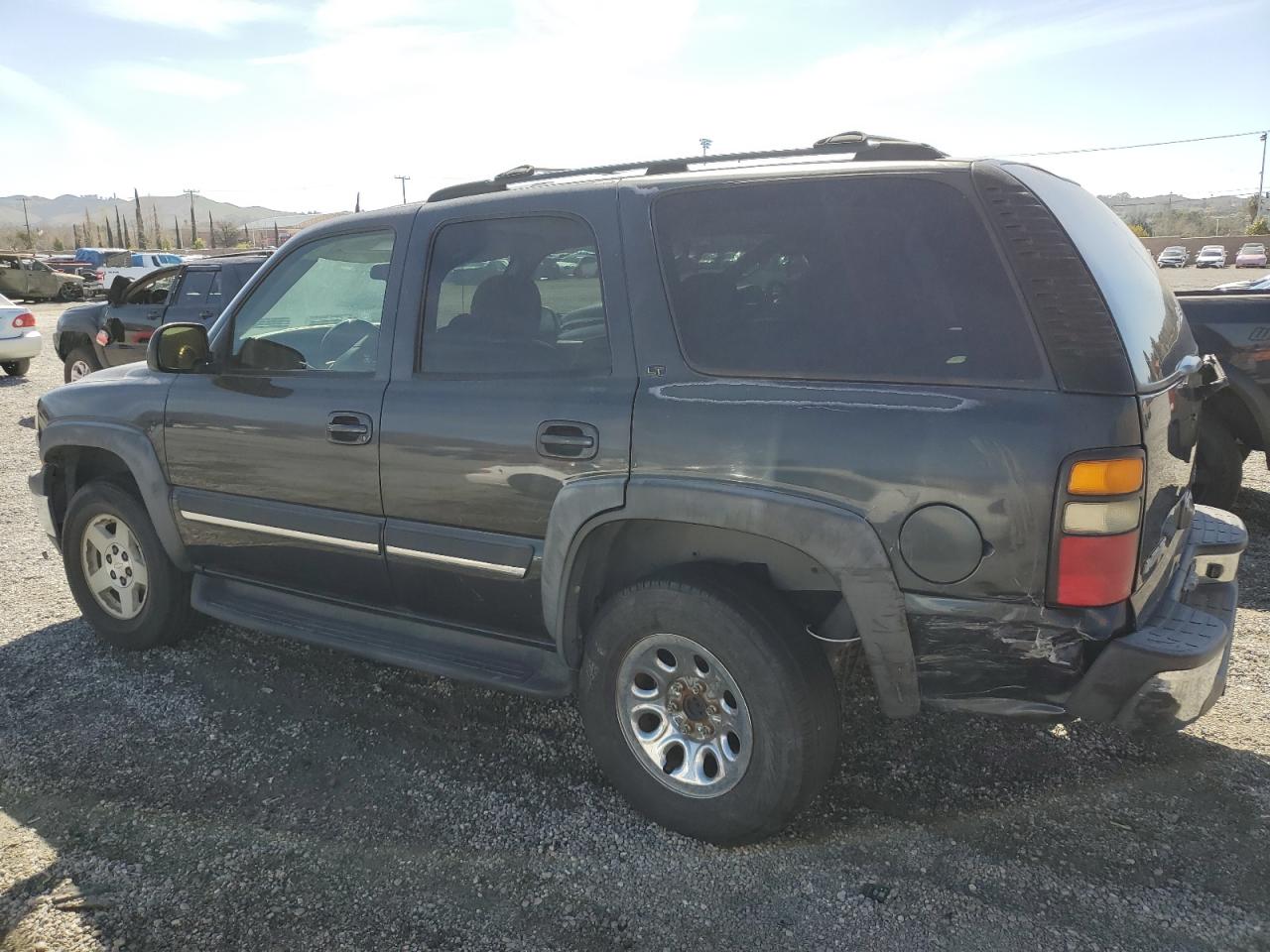 2004 Chevrolet Tahoe VIN 1GNEC13T84J305200 Copart auction photo, rear end damage thumbnail 2