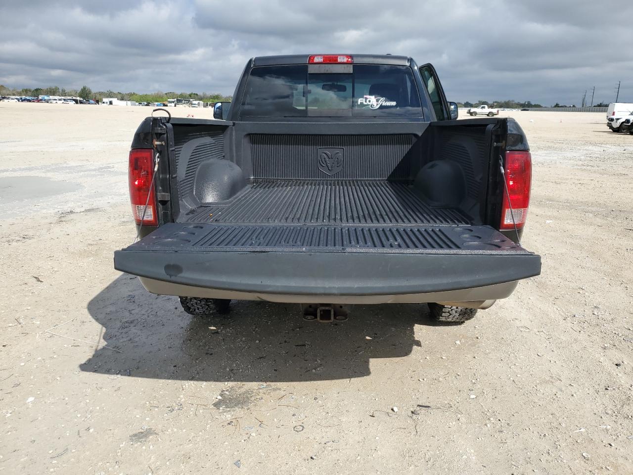 2010 Dodge RAM VIN 3D7JV1ET2AG119024 Copart auction photo, front end / minor dent/scratches damage thumbnail 10