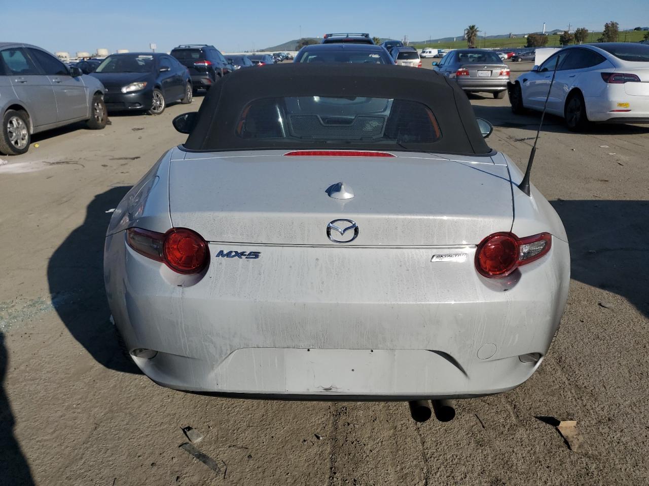 2016 Mazda MX-5 VIN JM1NDAD75G0106218 Copart auction photo, rear end / side damage thumbnail 6