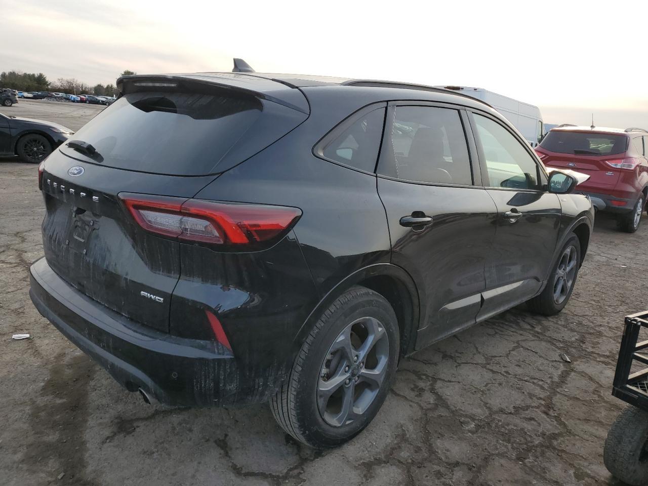 2023 Ford Escape VIN 1FMCU9MN2PUA68889 Copart auction photo, front end / side damage thumbnail 3
