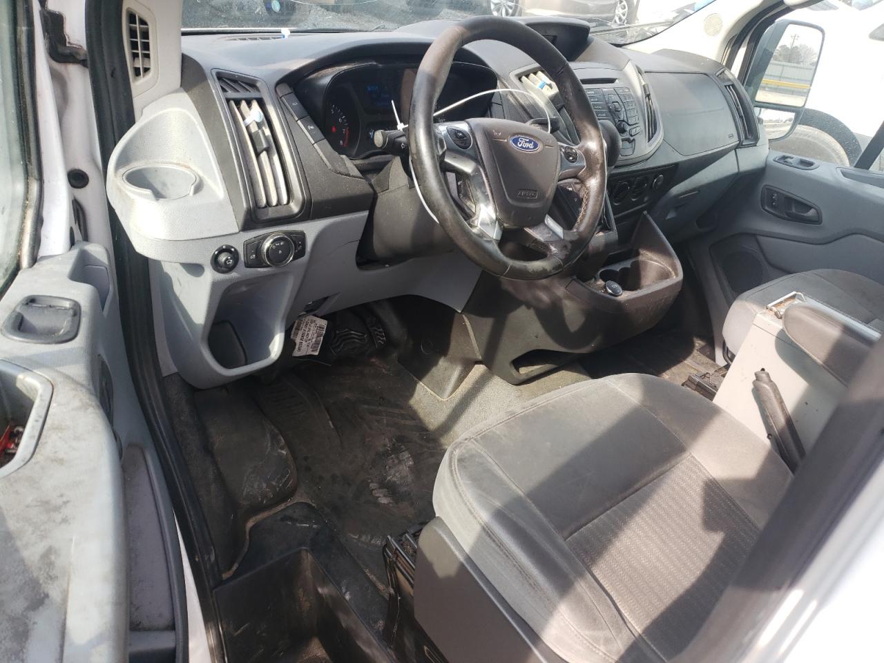 2017 Ford Transit VIN 1FTYR1YMXHKB36139 Copart auction photo, minor dent/scratches damage thumbnail 8