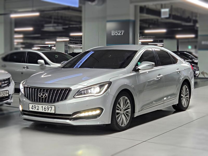 2015 Hyundai Aslan VIN KMHFM411BFA003330 - Encar auction photo