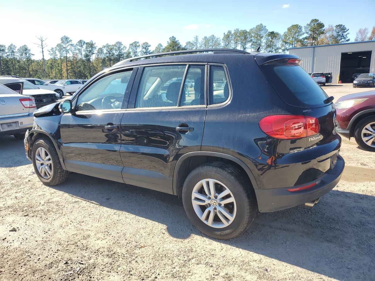 2016 Volkswagen Tiguan VIN WVGAV7AX3GW006162 Copart auction photo, front end damage thumbnail 2