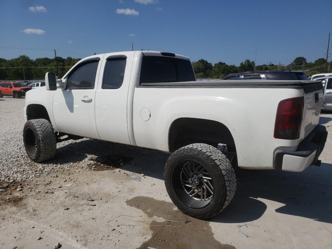 2012 GMC Sierra VIN 1GTR2VE79CZ250552 Copart auction photo, front end damage thumbnail 2