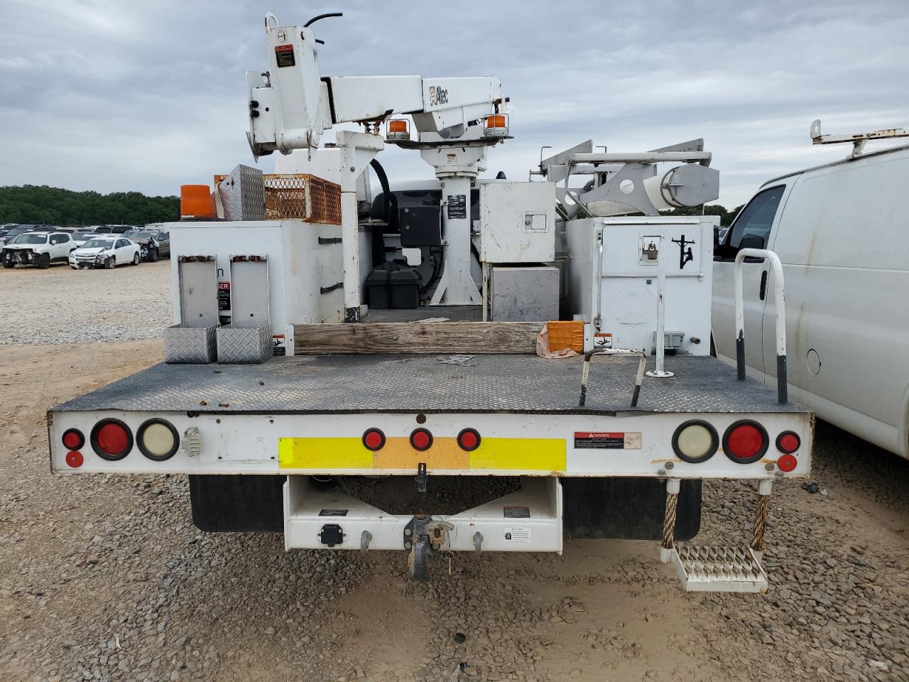 2011 Ford F450 VIN 1FDUF4GY1BEB26985 Copart auction photo, normal wear damage thumbnail 6