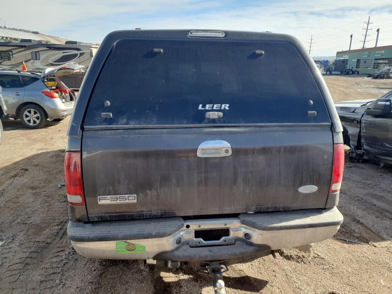 2005 Ford F350 VIN 1FTWW31P85EA23381 Copart auction photo, side / front end damage thumbnail 6