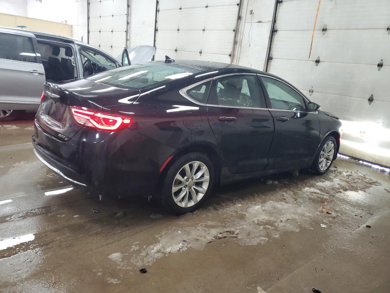 2015 Chrysler 200 VIN 1C3CCCCB3FN735557 Copart auction photo, front end damage thumbnail 3