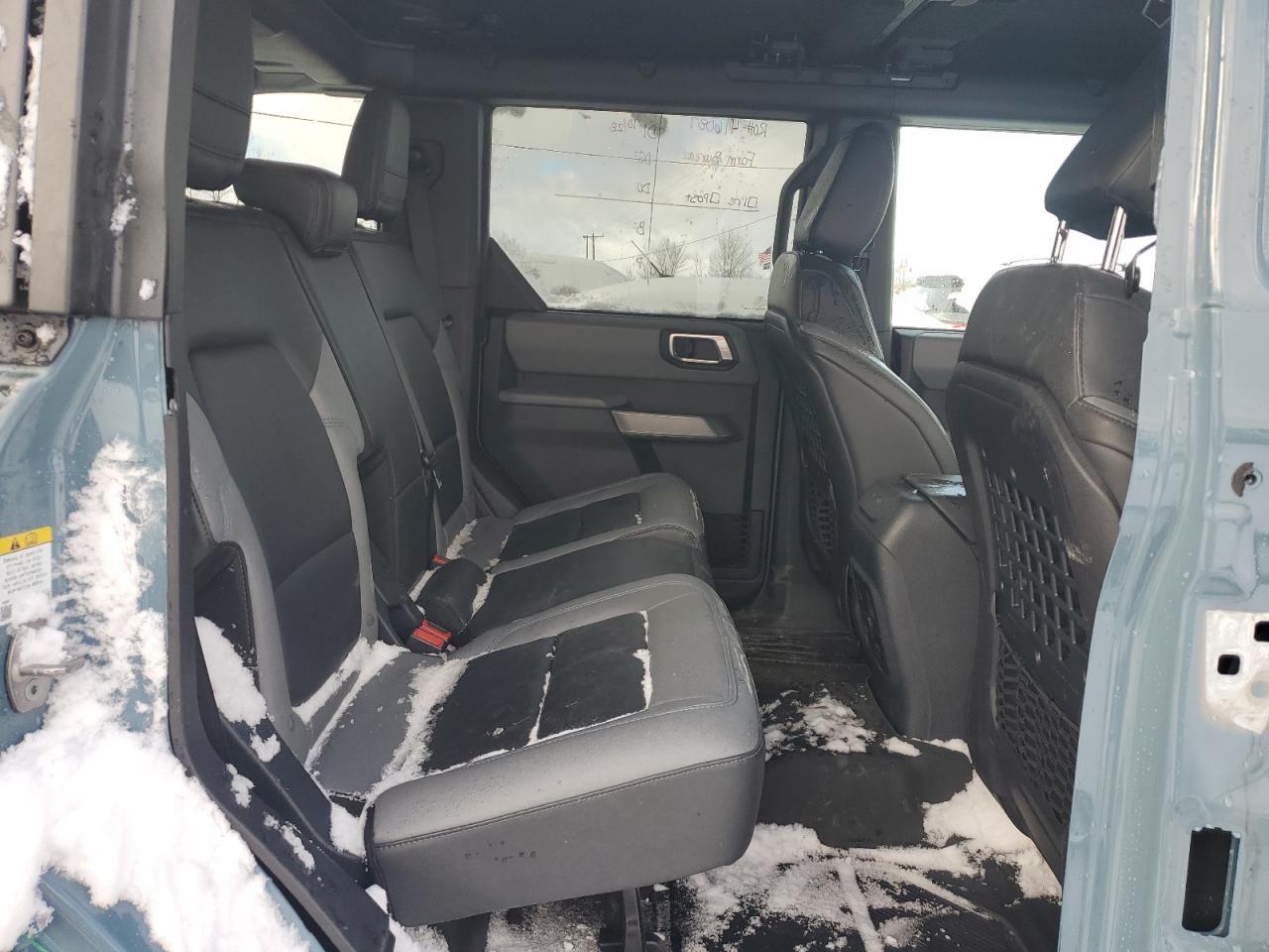 2022 Ford Bronco VIN 1FMDE5BH6NLB14203 Copart auction photo, all over damage thumbnail 11