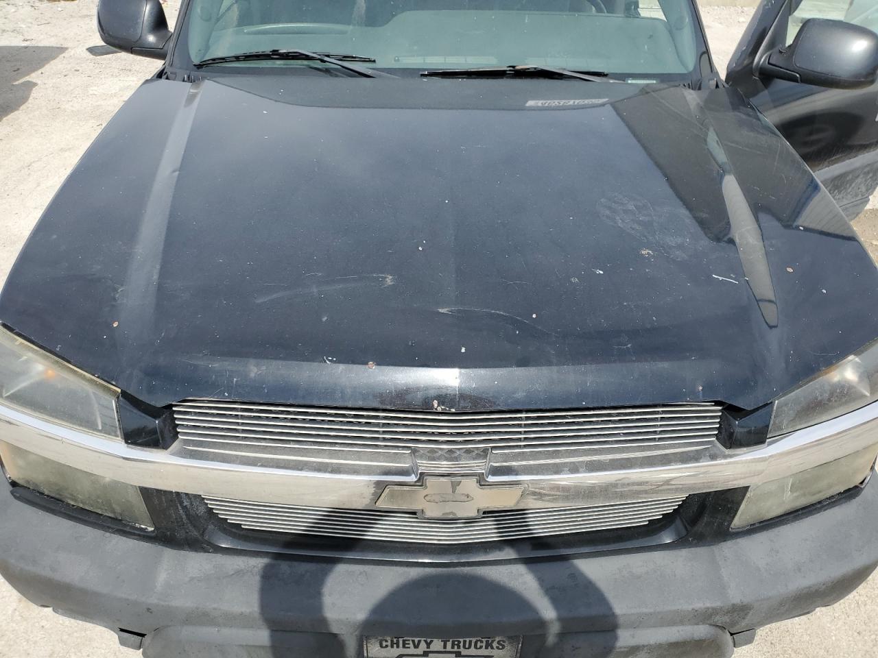 2003 Chevrolet Avalanche VIN 3GNEC13T43G218958 Copart auction photo, side / vandalism damage thumbnail 11