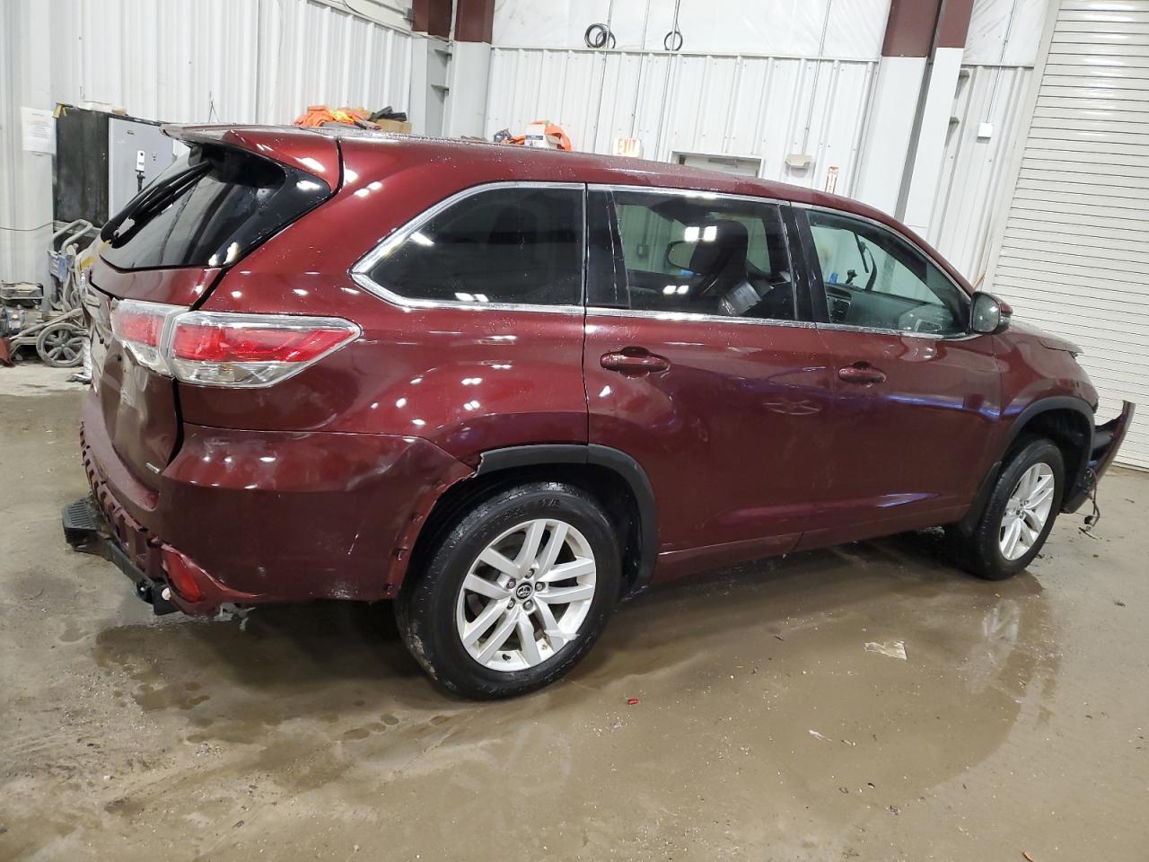 2016 Toyota Highlander VIN 5TDBKRFH6GS289025 Copart auction photo, front end / rear end damage thumbnail 3