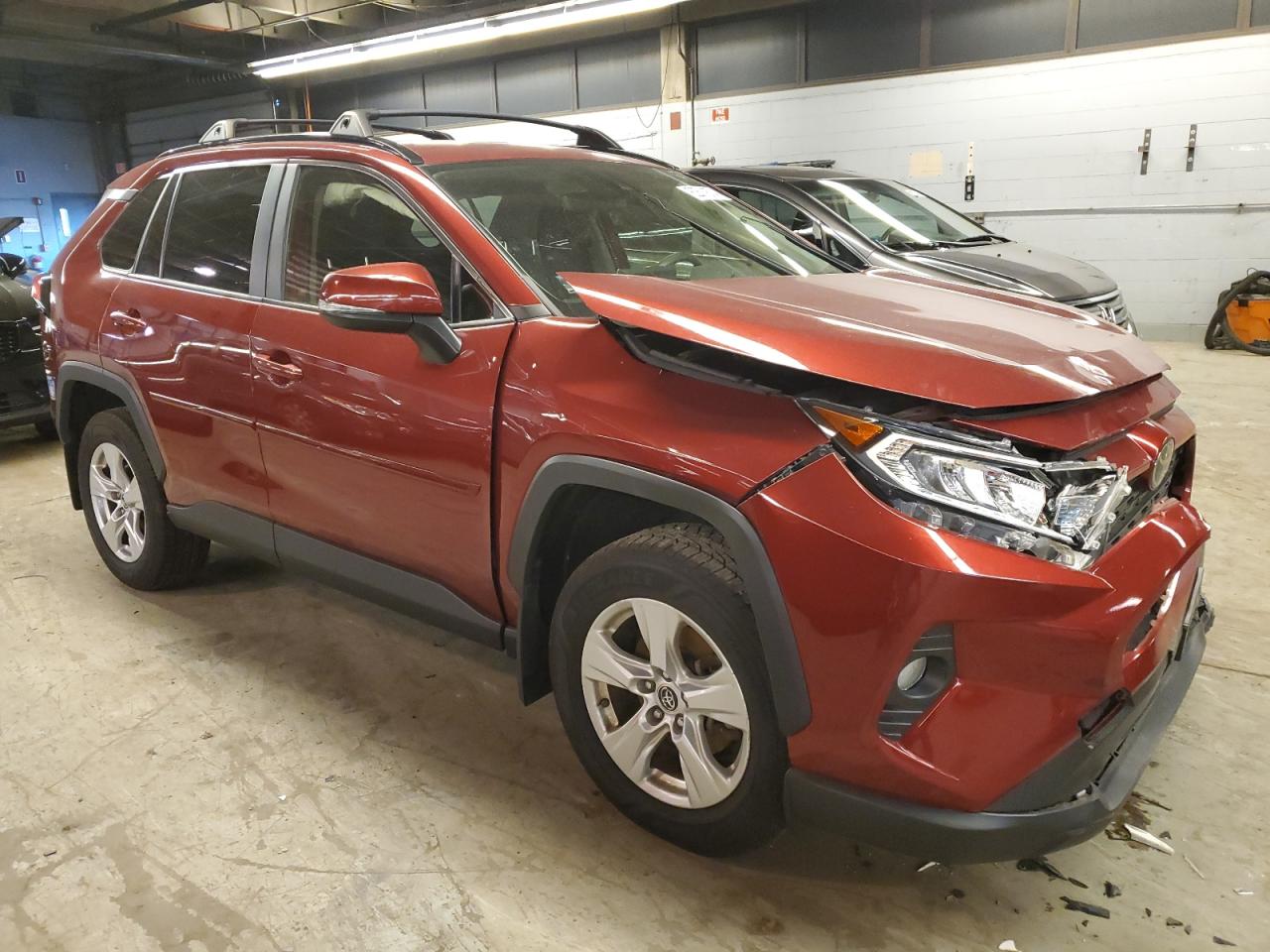 2019 Toyota RAV 4 VIN JTMP1RFV7KD013732 Copart auction photo, mechanical / front end damage thumbnail 4