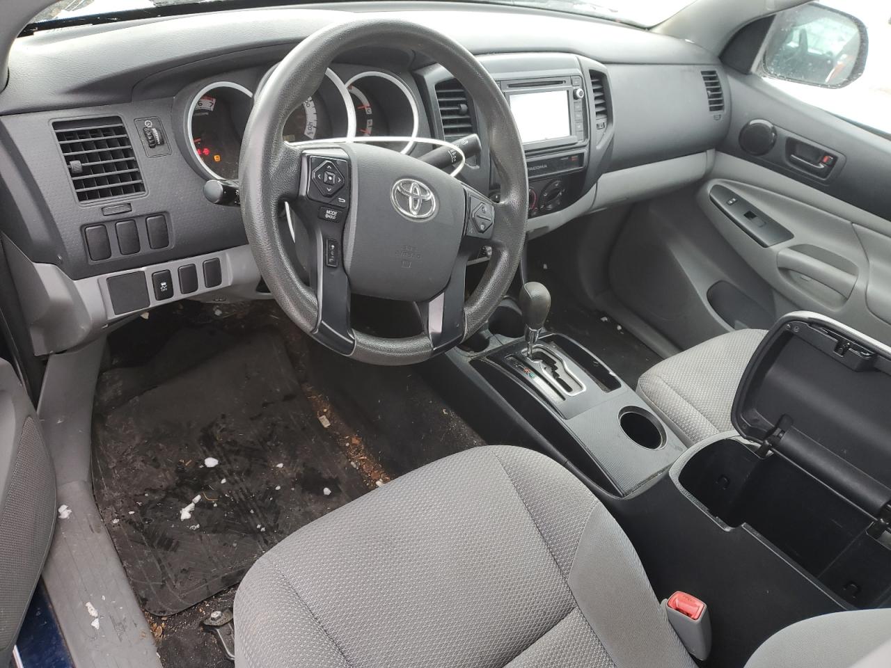 2015 Toyota Tacoma VIN 5TFTX4CN0FX054762 Copart auction photo, front end / side damage thumbnail 8