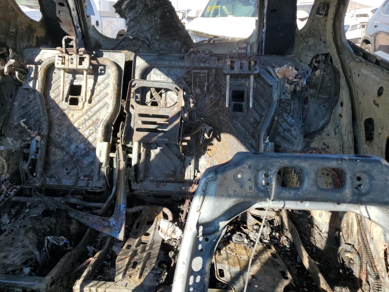 2018 Chevrolet Equinox VIN 2GNAXNEX2J6193058 Copart auction photo, burn damage thumbnail 10