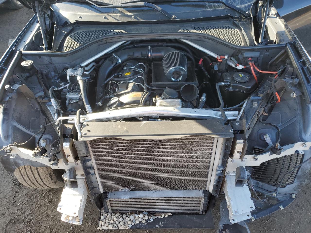 2015 BMW X5 VIN 5UXKR0C5XF0P16692 Copart auction photo, front end / minor dent/scratches damage thumbnail 11