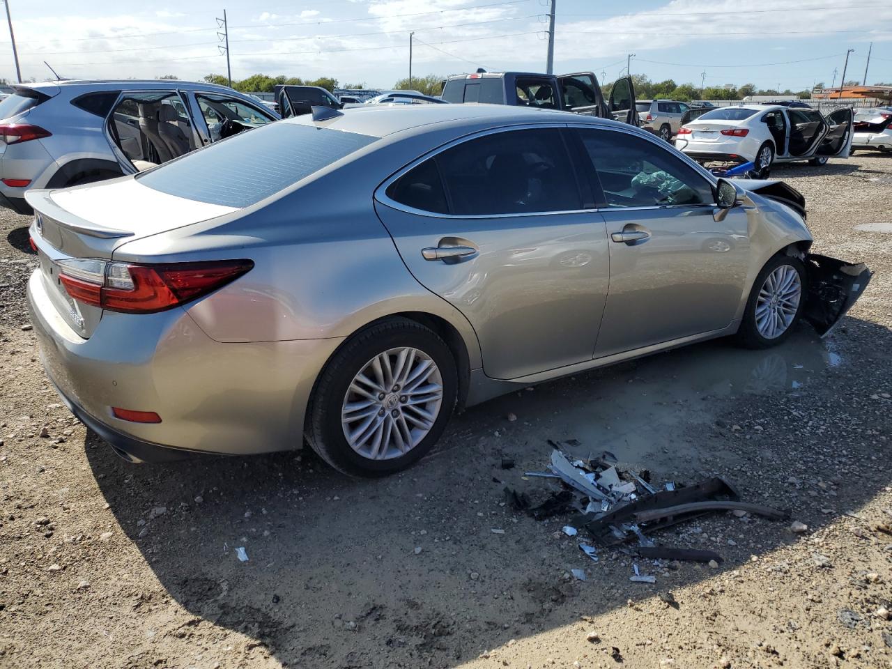 2017 Lexus ES VIN 58ABK1GG8HU037415 Copart auction photo, front end damage thumbnail 3