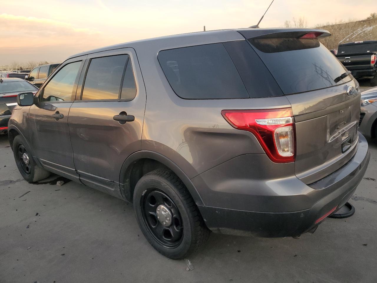 2015 Ford Explorer VIN 1FM5K8AR5FGC08706 Copart auction photo, front end / rear end damage thumbnail 2