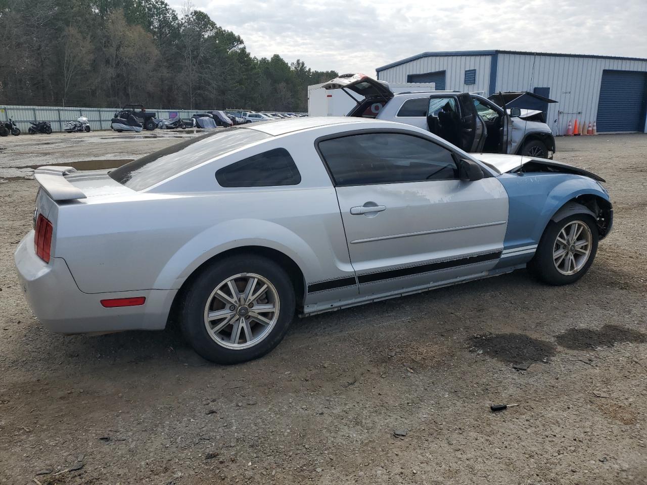 2007 Ford Mustang VIN 1ZVFT80N775294700 Copart auction photo, all over damage thumbnail 3