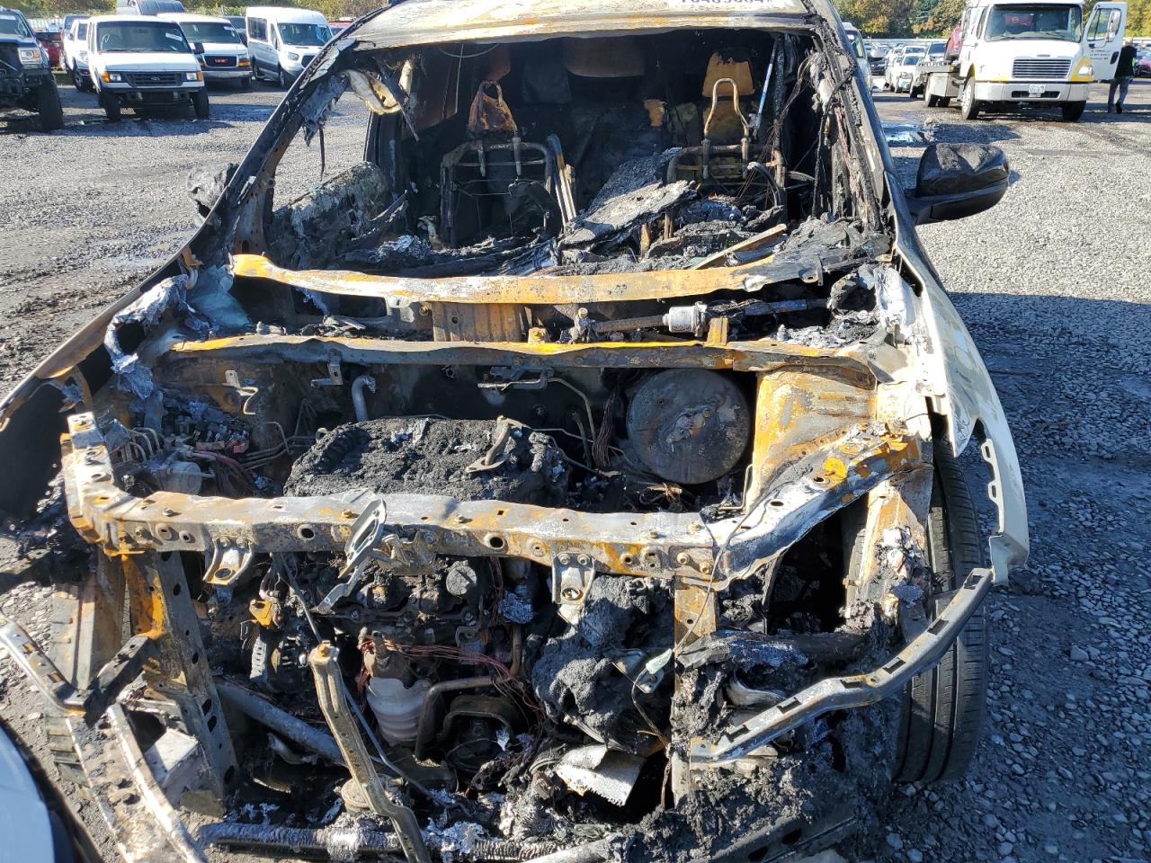 2016 Honda Pilot VIN 5FNYF6H71GB062542 Copart auction photo, burn / burn - interior damage thumbnail 5