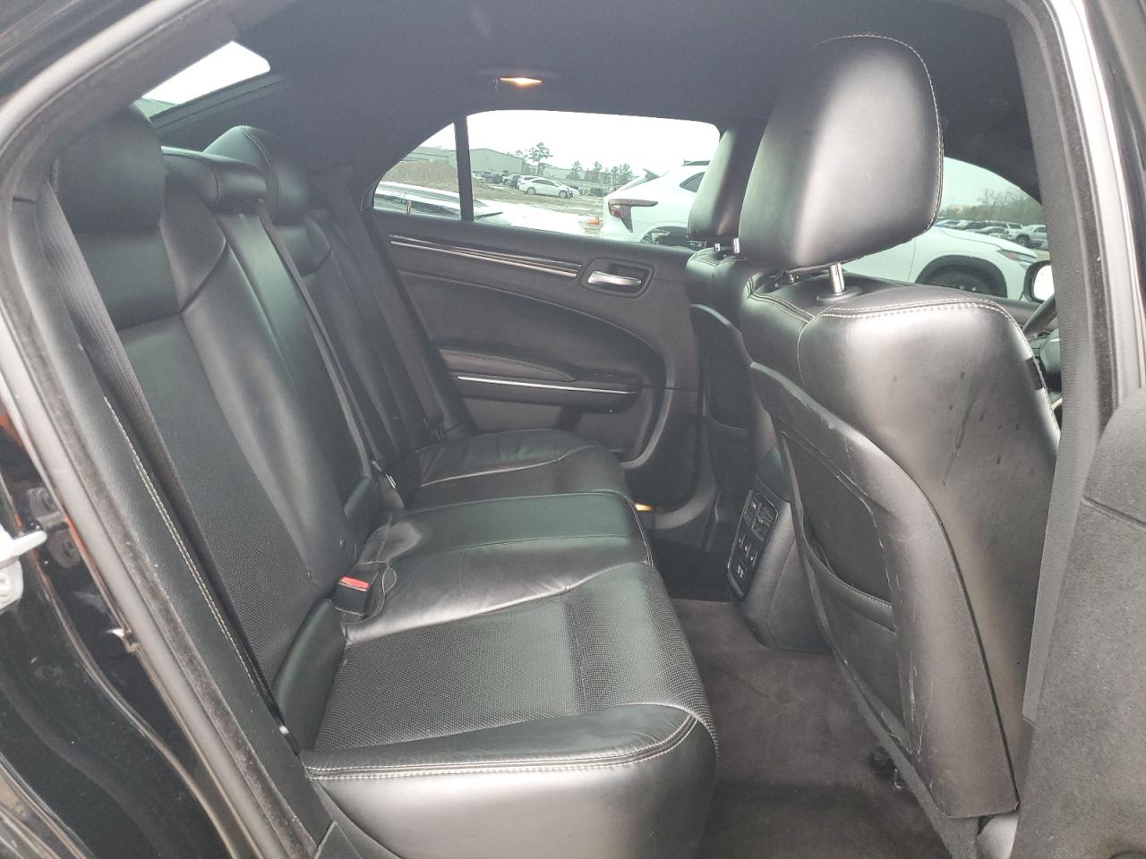 2018 Chrysler 300 VIN 2C3CCABG1JH127328 Copart auction photo, front end / side damage thumbnail 10