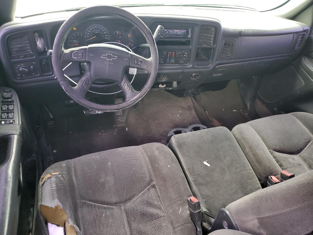 2005 Chevrolet Silverado VIN 1GCHC23U45F820204 Copart auction photo, front end damage thumbnail 8